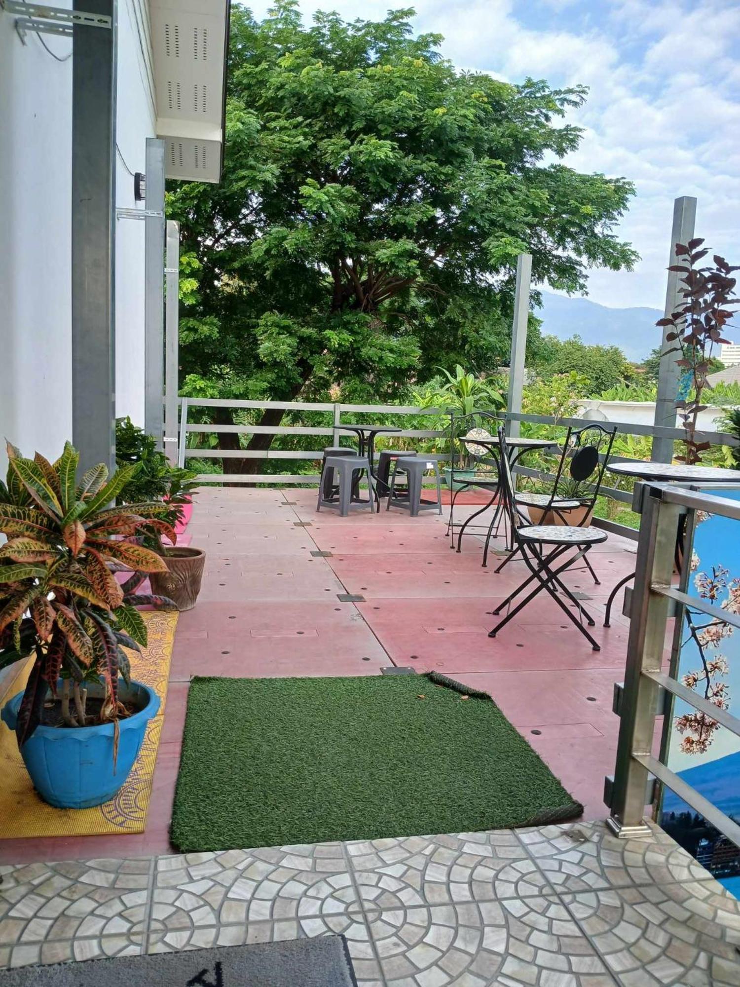 Sakura House Hostel Chiang Mai Exterior foto